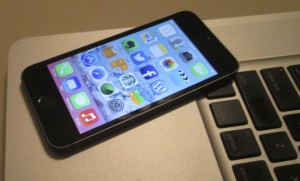 iPhone 5s with MacBook Pro